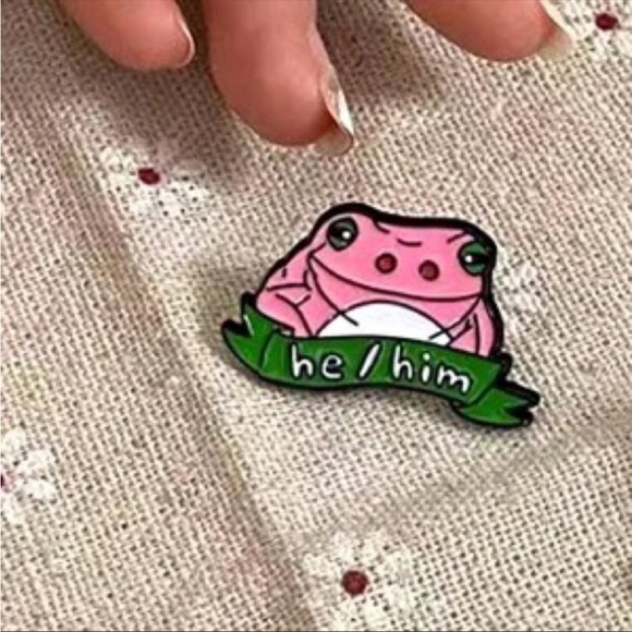HE/HIM Frog Enamel Pin Bright Pink Mens Pronoun Lanyard Lapel Badge - Picture 4 of 8